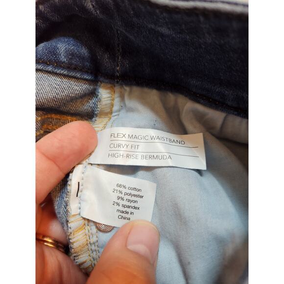 Lane Bryant Womens Blue Solid Stretch High Rise Curve Fit Bermuda Shorts Size 22 - Picture 5 of 8